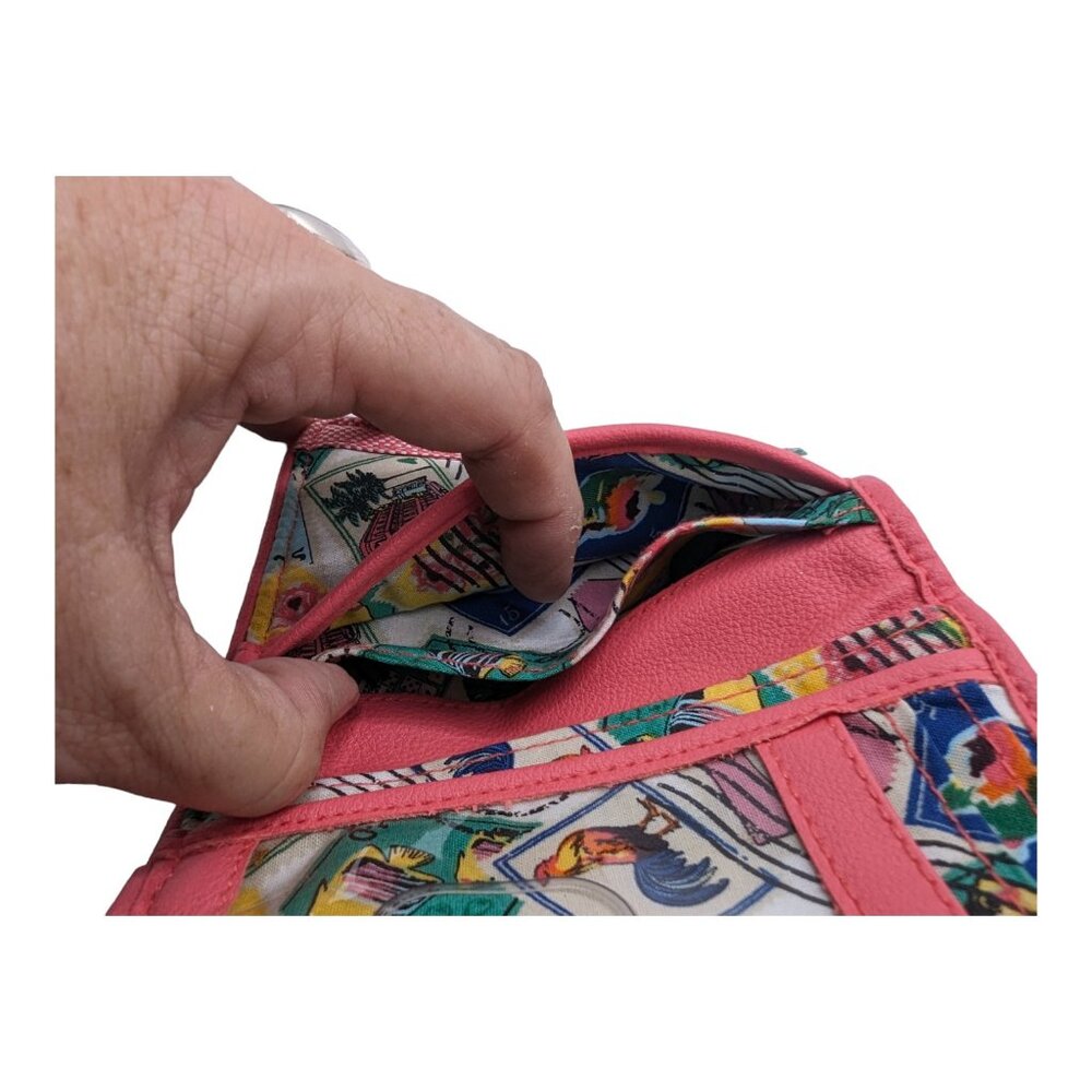 Vera Bradley RFID Beach Vintage Car Wallet Cuban Stamp Lining Bifold - Picture 5 of 12